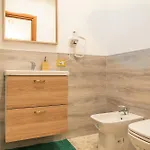 Center - Locazioni Turistiche - *